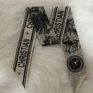 Black and White Twilly Scarf
